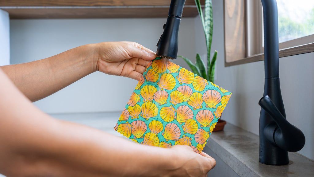 Beeswax Gift Wrap Roll + Cutlery Set Bundle | Reusable as Food Wrap | Shells Design